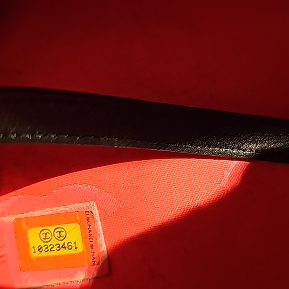 Authentic CHANEL Tote Bag Calfskin Cambon - Picture 5 of 16